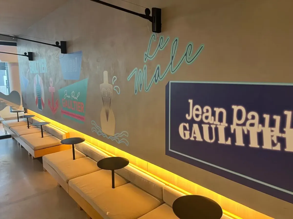Brand application produced and installed in Dubai (7)