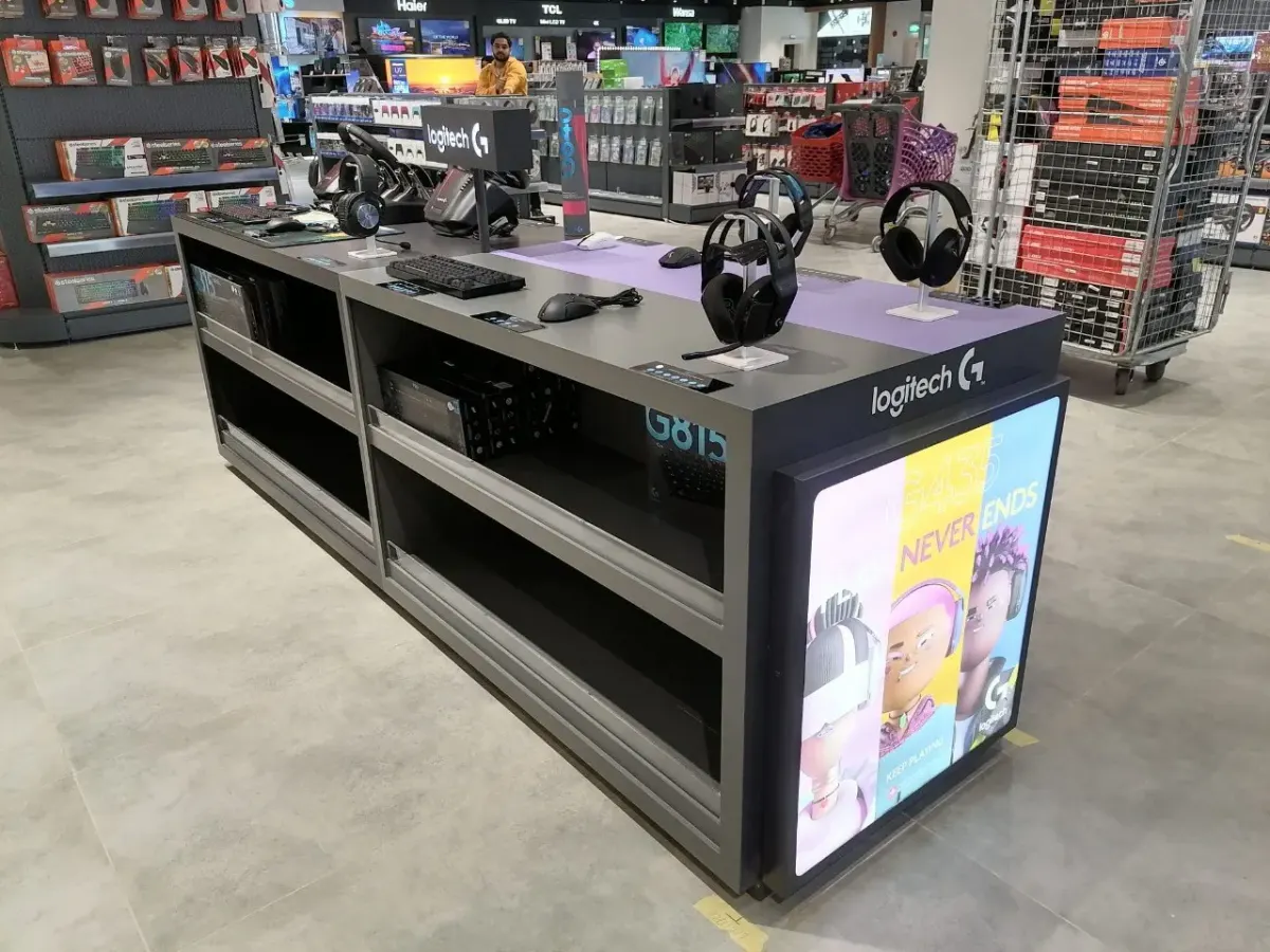 Fabricated display unit built in Dubai (16)
