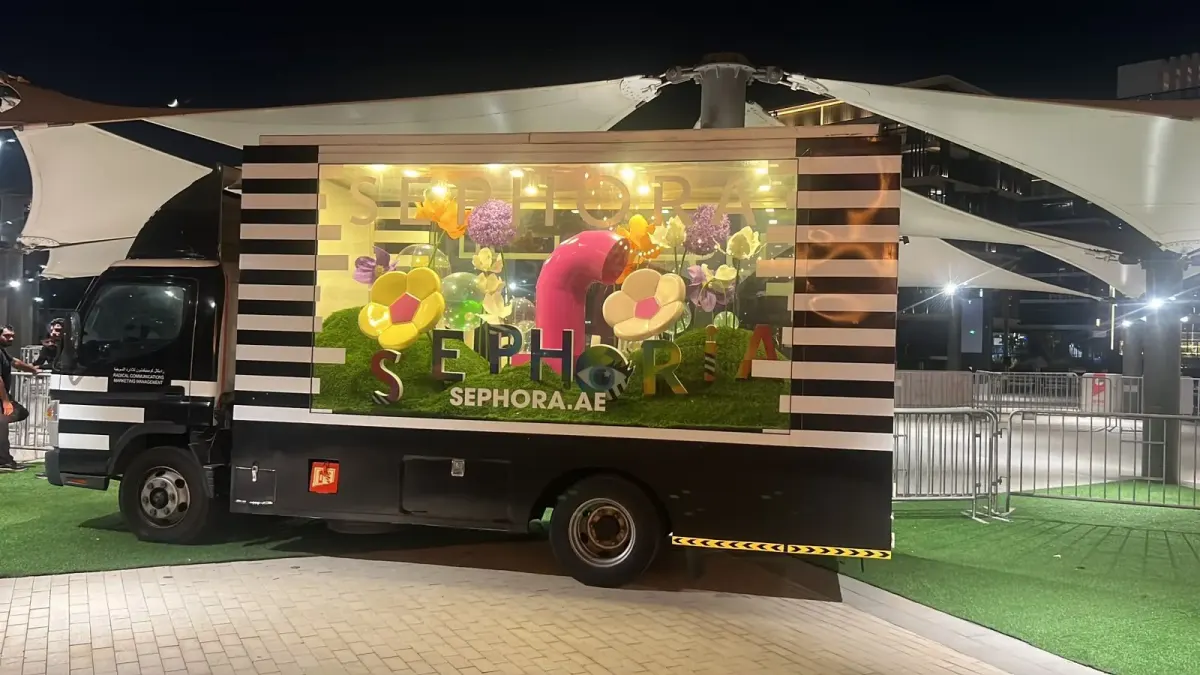 Mobile activation truck on the road in Dubai (23)