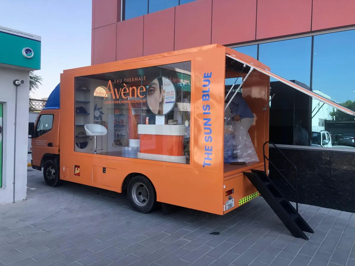 Mobile activation truck on the road in Dubai (6)